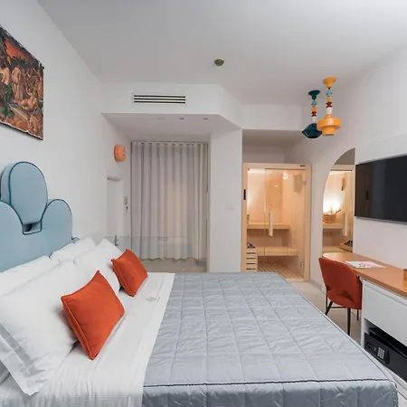 Dipinto Baccofurore Hotel 4*