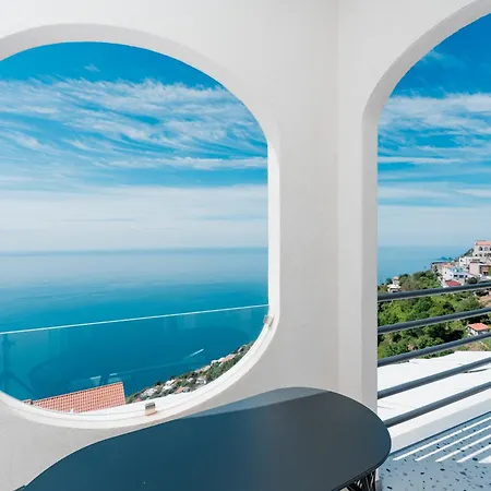 Dipinto Baccofurore Hotel