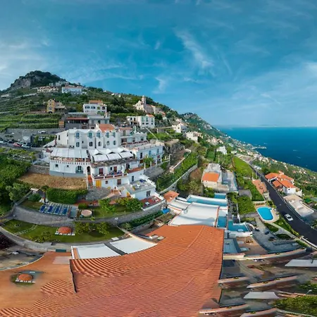 Dipinto Baccofurore Hotel